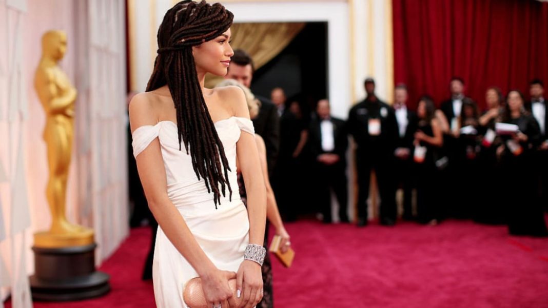 great-outfits-in-fashion-history:-zendaya’s-2015-oscars-gown-by-vivienne-westwood