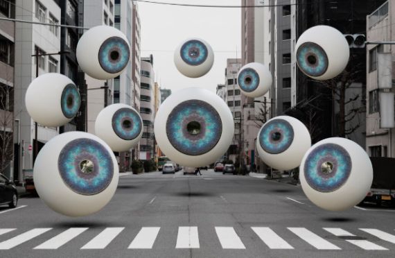 Two Curtains of 30,000 Prescription Lenses in Beijing A Mesmerizing Optical Art Installation (Complete Guide)